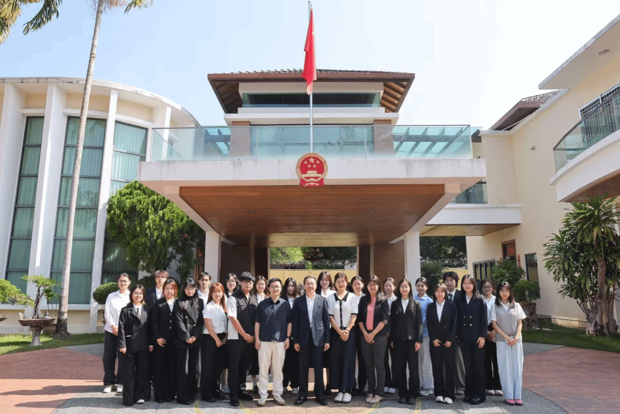 【国际传播】槟城总领事周游斌寄语西外青年：做好文化使者，...