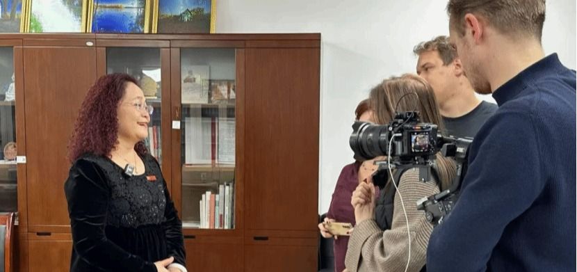 俄语学院院长温玉霞教授接受白俄罗斯国家通讯社、白俄罗斯国...